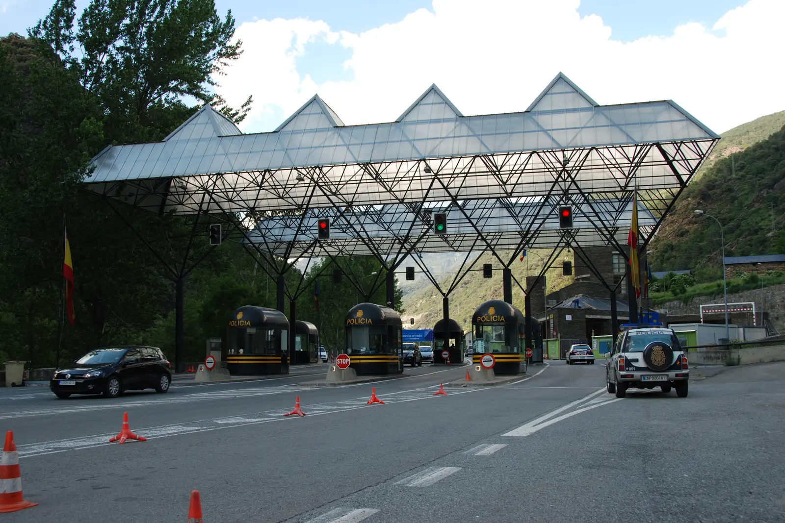La frontera entre España y Andorra, desde el lado español